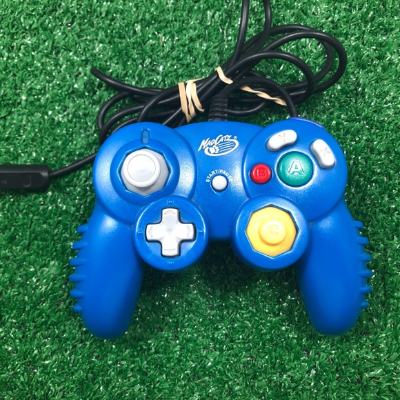 Mad Catz Controller for Nintendo GameCube Blue Wired Controller Great Condition - Picture 2 of 6